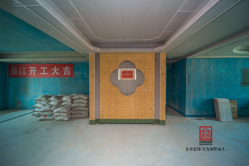  金舍東南智匯城191平瓦工在施工現場