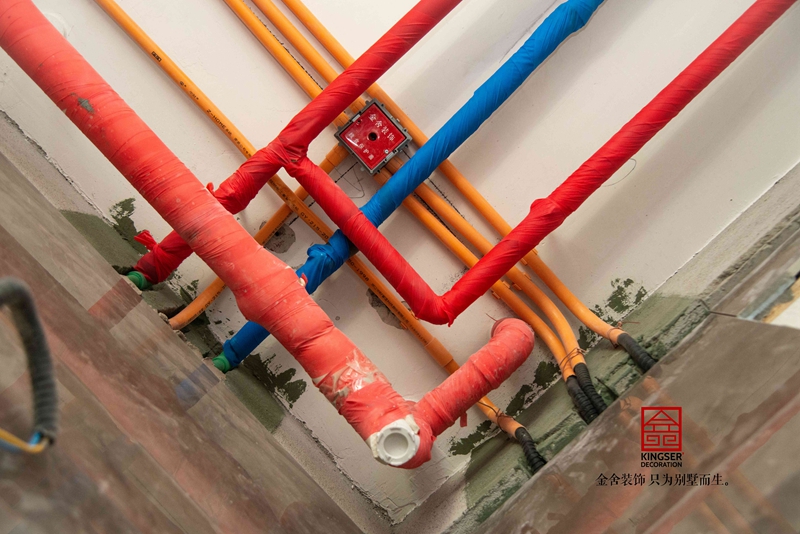 金舍裝飾東南智匯城191平油工施工現場