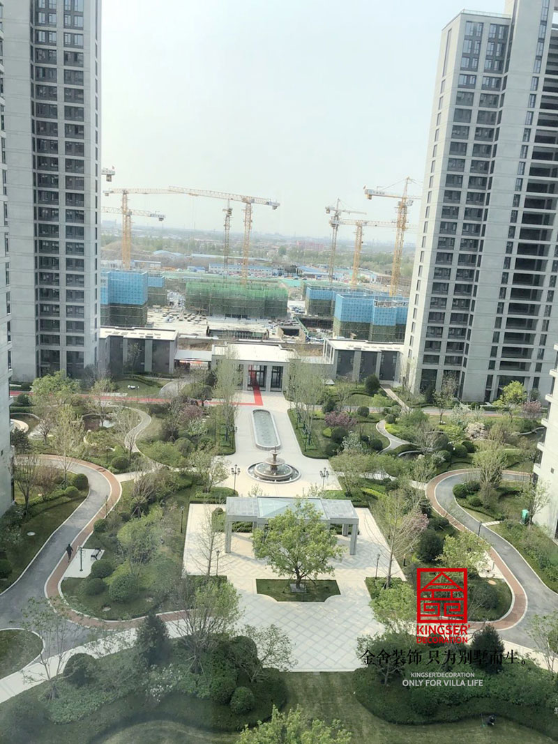 融創中心217平米四居裝修施工現場