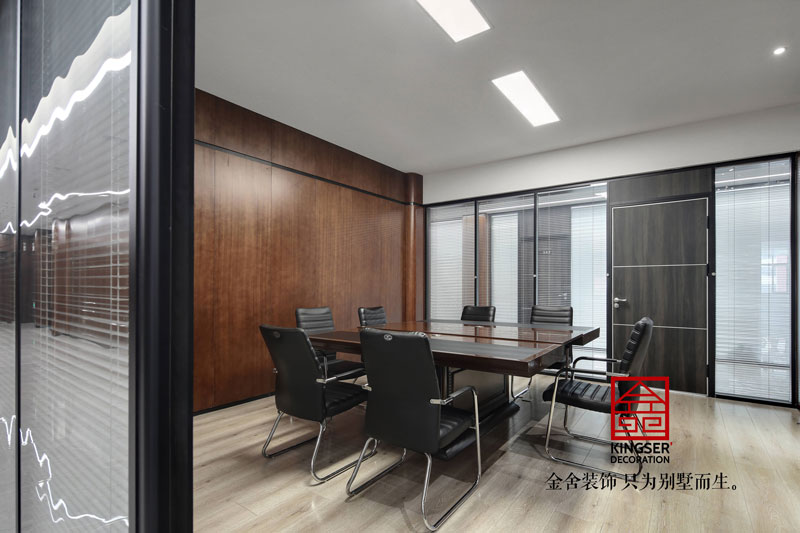 五合地產公司裝修2000平米中式風格實景圖  ?